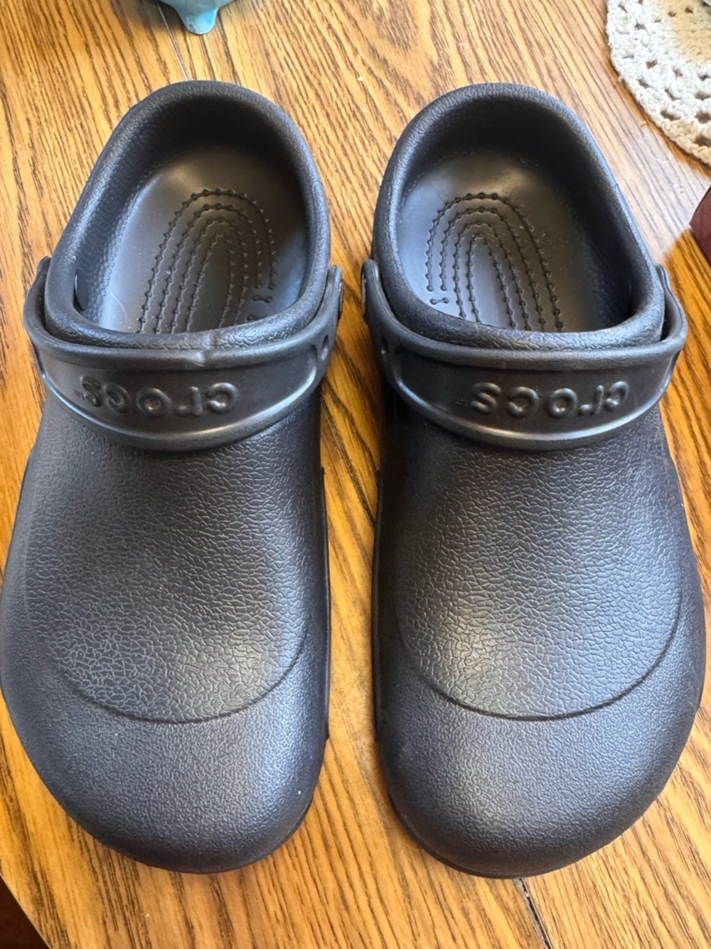 CROCS Men’sBlack Classic Clog-Style Slip-Ons